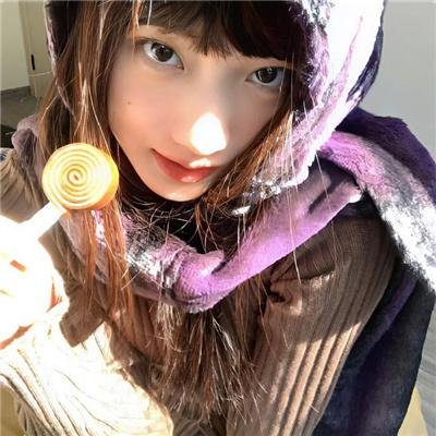 昂首挺胸